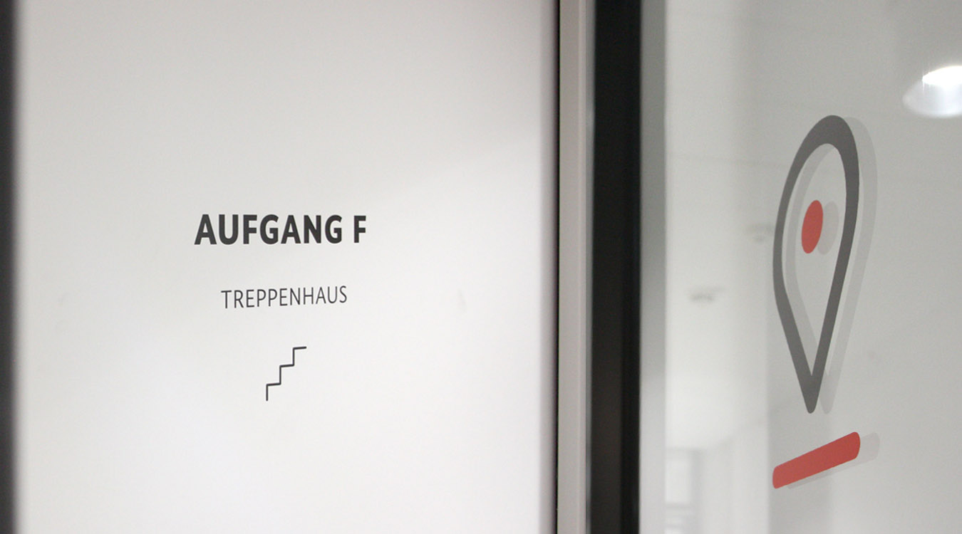 Staub-Immobilienmarketing-b-hub-Leitsystem-DB-3